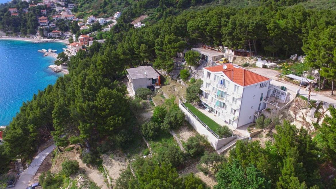 Villa Issea Brela Bagian luar foto