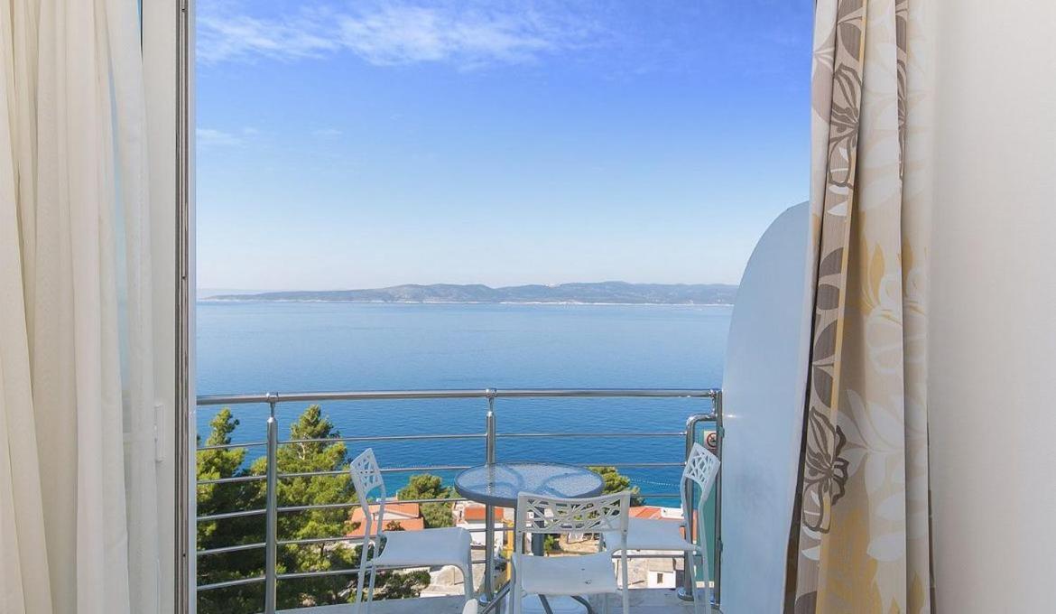 Villa Issea Brela Bagian luar foto