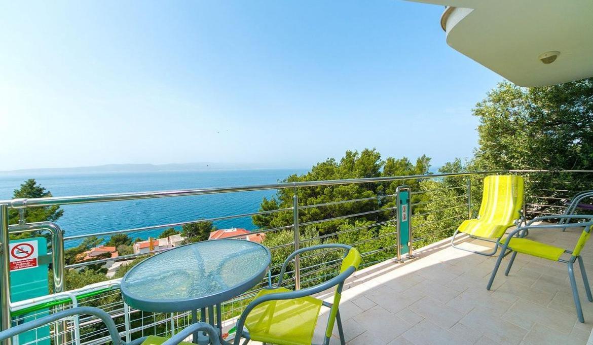 Villa Issea Brela Bagian luar foto
