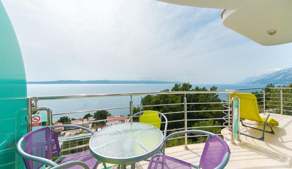 Villa Issea Brela Bagian luar foto