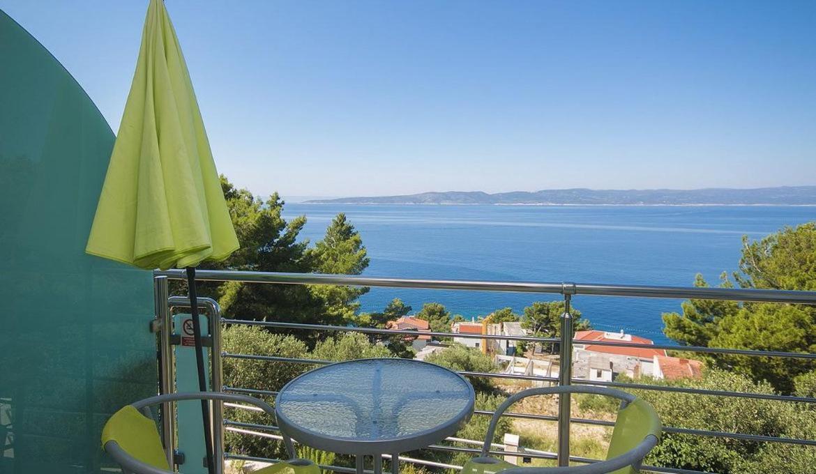 Villa Issea Brela Bagian luar foto