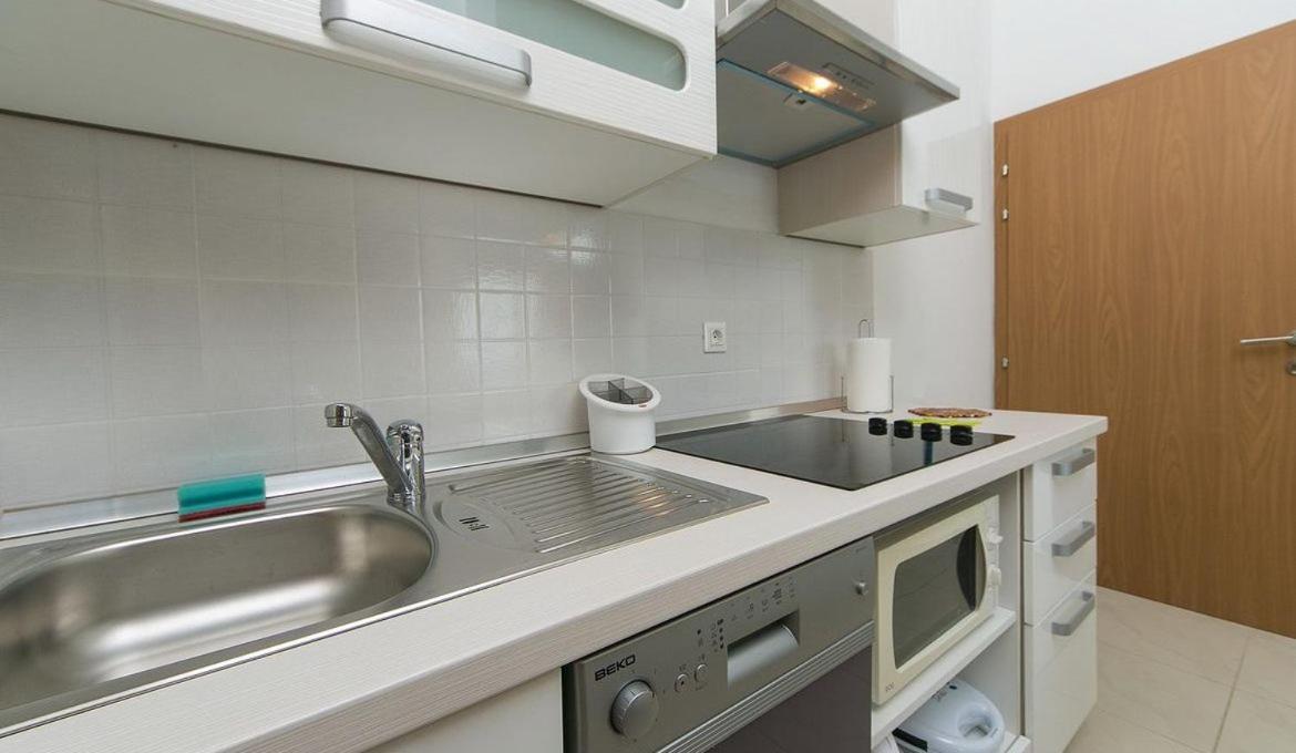 Villa Issea Brela Bagian luar foto